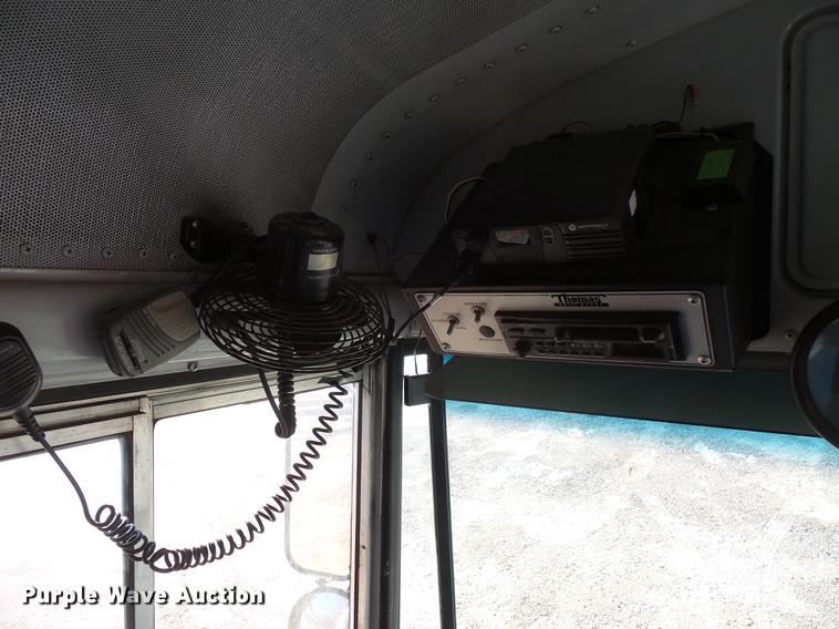 image for item DC4735 2001 Thomas Built Saf-T-Liner MVP EF 1118S school bus