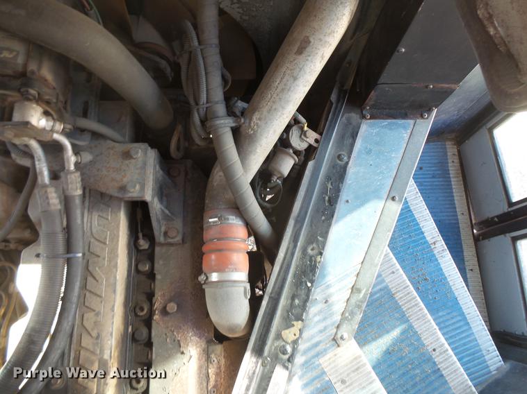 image for item DC4735 2001 Thomas Built Saf-T-Liner MVP EF 1118S school bus