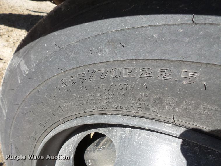 image for item DC4735 2001 Thomas Built Saf-T-Liner MVP EF 1118S school bus