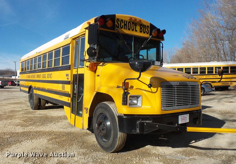 image for item DC4736 2004 Freightliner FS65 Thomas Built 101PS school bus