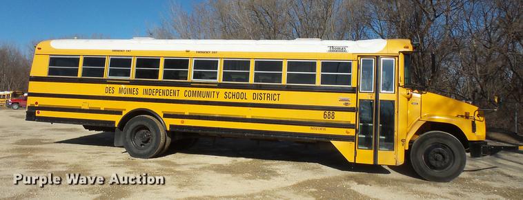 image for item DC4736 2004 Freightliner FS65 Thomas Built 101PS school bus
