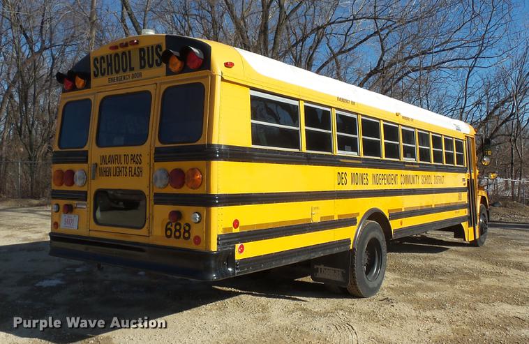 image for item DC4736 2004 Freightliner FS65 Thomas Built 101PS school bus