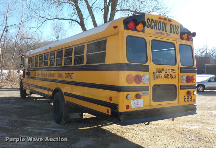 image for item DC4736 2004 Freightliner FS65 Thomas Built 101PS school bus