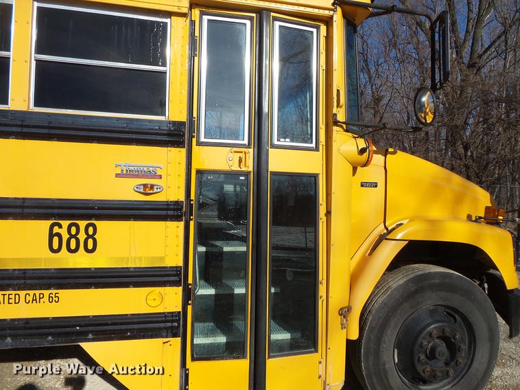 image for item DC4736 2004 Freightliner FS65 Thomas Built 101PS school bus