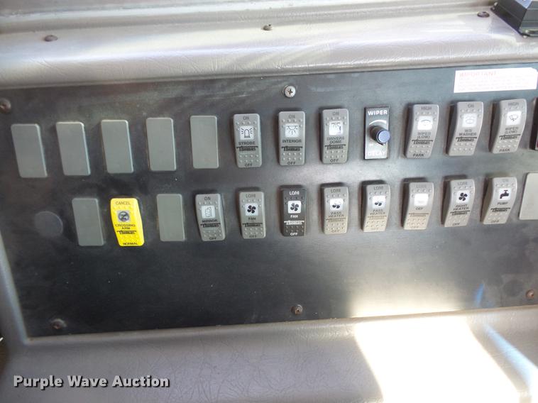 image for item DC4736 2004 Freightliner FS65 Thomas Built 101PS school bus