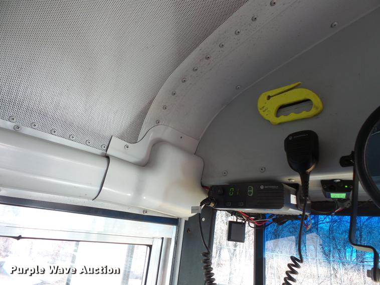 image for item DC4736 2004 Freightliner FS65 Thomas Built 101PS school bus