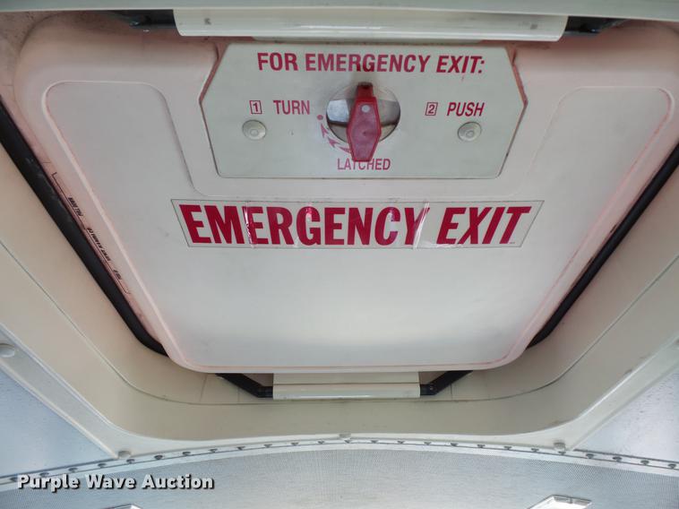 image for item DC4736 2004 Freightliner FS65 Thomas Built 101PS school bus