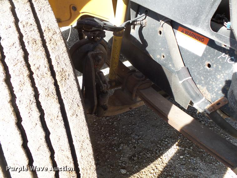 image for item DC4736 2004 Freightliner FS65 Thomas Built 101PS school bus