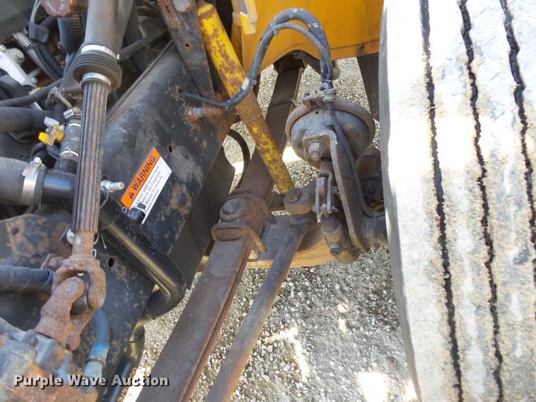 image for item DC4736 2004 Freightliner FS65 Thomas Built 101PS school bus