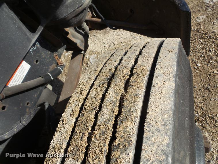 image for item DC4736 2004 Freightliner FS65 Thomas Built 101PS school bus