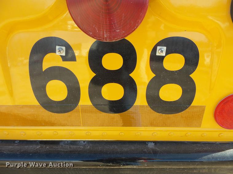 image for item DC4736 2004 Freightliner FS65 Thomas Built 101PS school bus