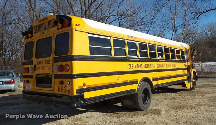 image for item DC4737 2004 Freightliner FS65 Thomas Built 101PS school bus