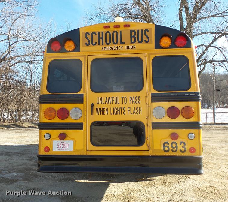 image for item DC4737 2004 Freightliner FS65 Thomas Built 101PS school bus