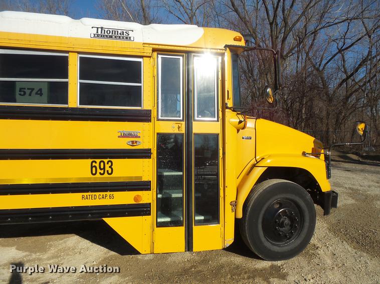 image for item DC4737 2004 Freightliner FS65 Thomas Built 101PS school bus