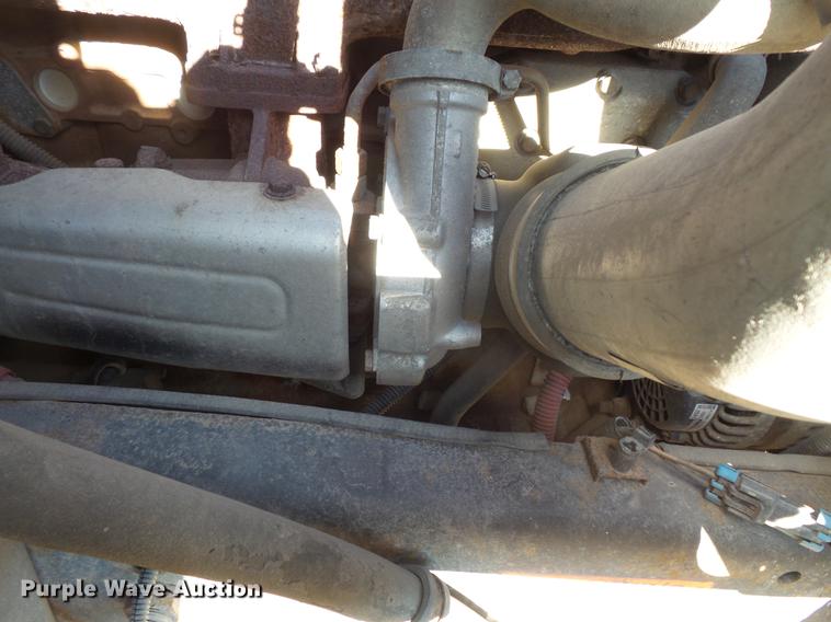 image for item DC4737 2004 Freightliner FS65 Thomas Built 101PS school bus