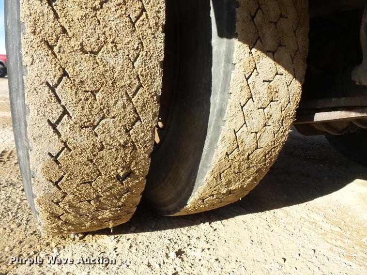 image for item DC4737 2004 Freightliner FS65 Thomas Built 101PS school bus