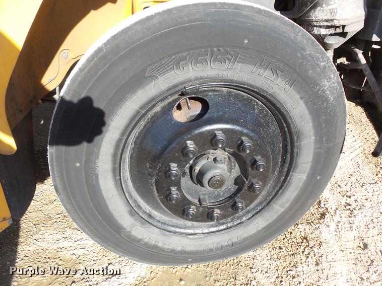 image for item DC4737 2004 Freightliner FS65 Thomas Built 101PS school bus