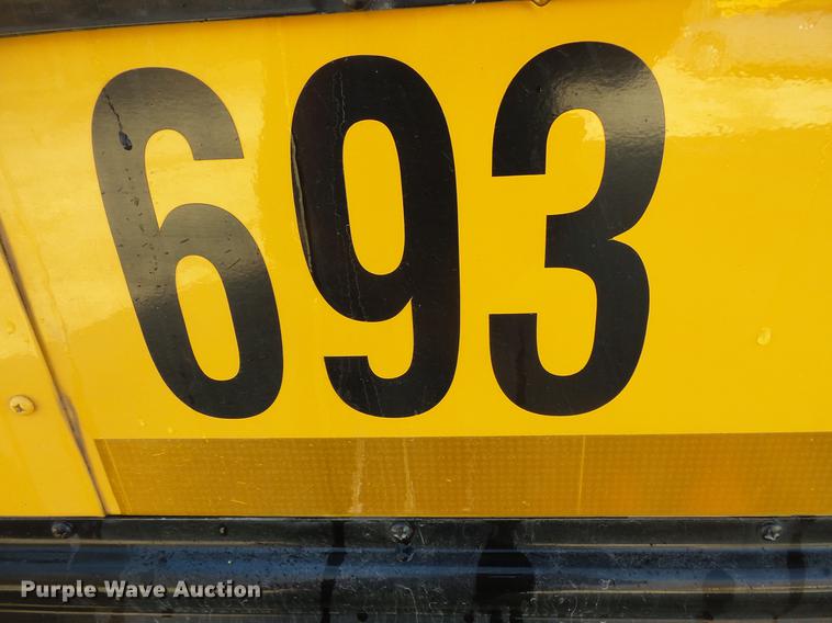 image for item DC4737 2004 Freightliner FS65 Thomas Built 101PS school bus