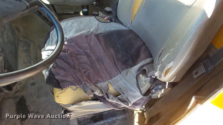 image for item DC5699 2000 International F2574 dump truck