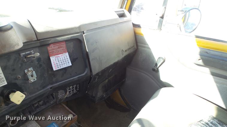 image for item DC5699 2000 International F2574 dump truck