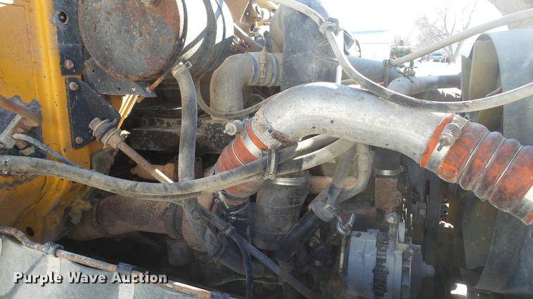 image for item DC5699 2000 International F2574 dump truck