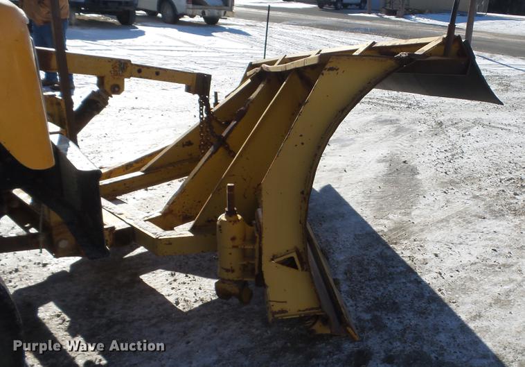 image for item DC5699 2000 International F2574 dump truck