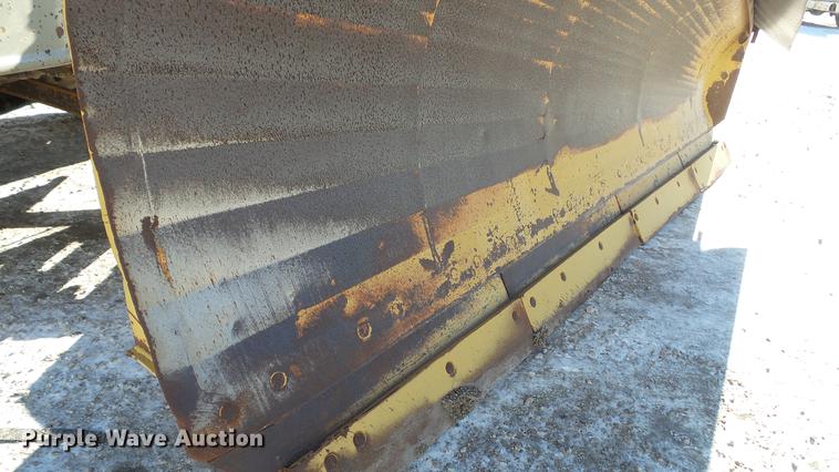 image for item DC5699 2000 International F2574 dump truck