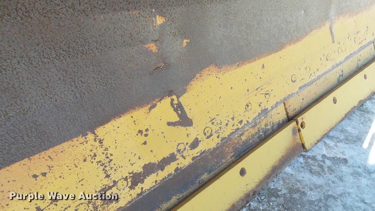 image for item DC5699 2000 International F2574 dump truck