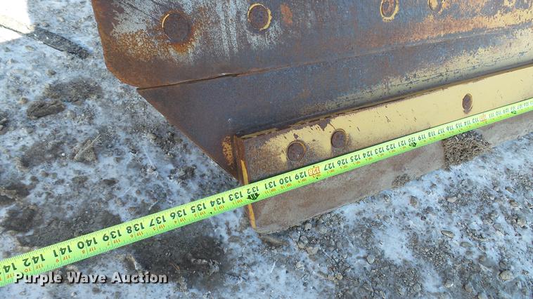 image for item DC5699 2000 International F2574 dump truck