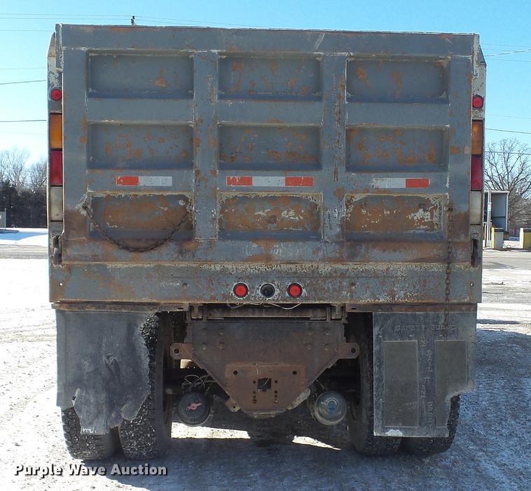 image for item DC5700 1996 International 2574 dump truck
