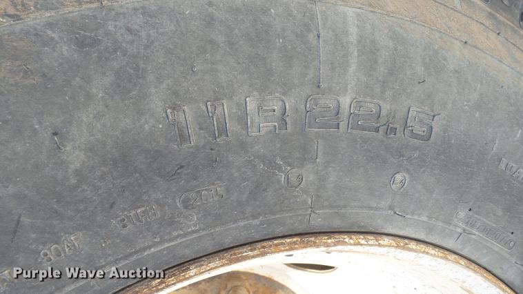 image for item DC5700 1996 International 2574 dump truck