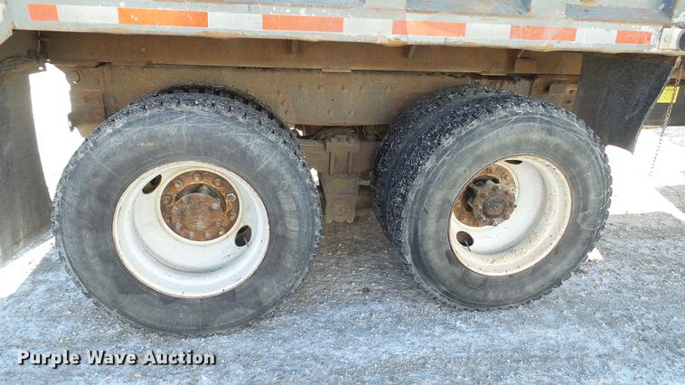 image for item DC5700 1996 International 2574 dump truck