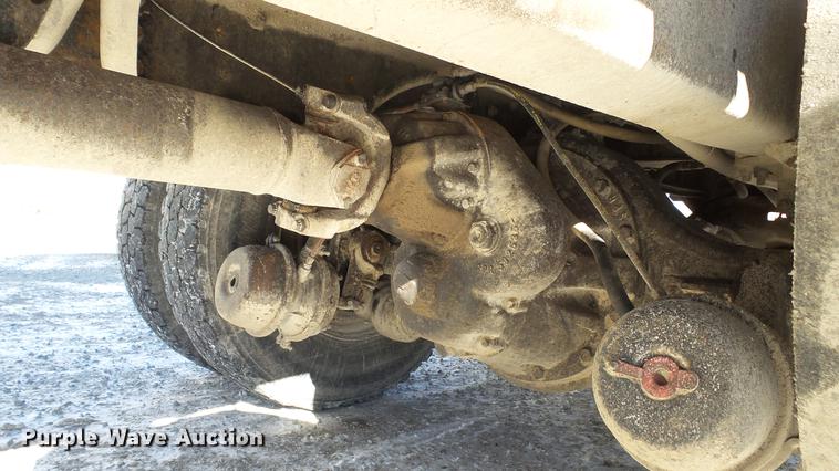 image for item DC5700 1996 International 2574 dump truck