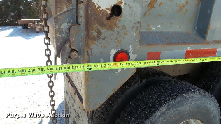 image for item DC5700 1996 International 2574 dump truck