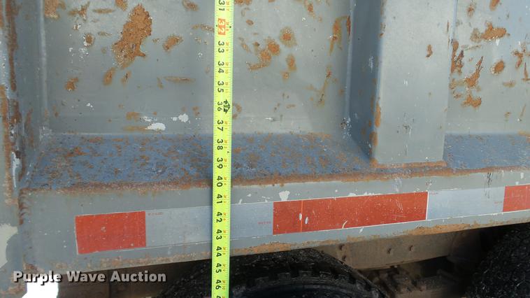 image for item DC5700 1996 International 2574 dump truck