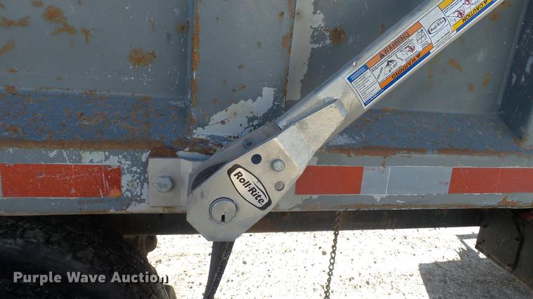 image for item DC5700 1996 International 2574 dump truck