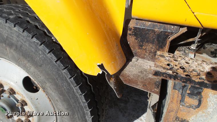 image for item DC5700 1996 International 2574 dump truck