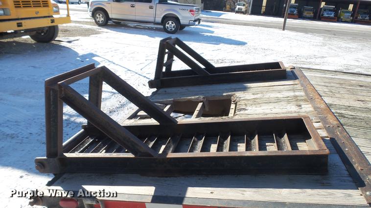 image for item DC5701 1997 Circle D PHT-20 Ind equipment trailer