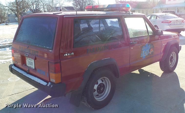 image for item DC5710 1992 Jeep Cherokee SUV