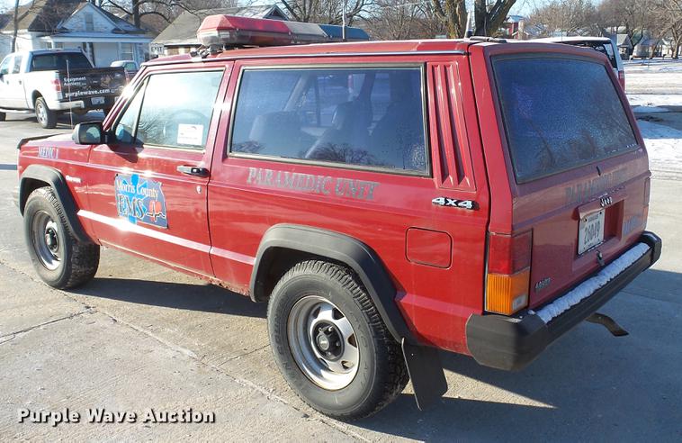 image for item DC5710 1992 Jeep Cherokee SUV