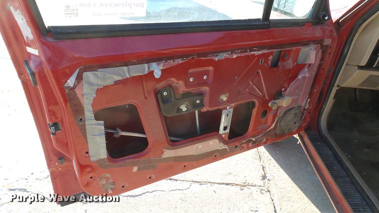 image for item DC5710 1992 Jeep Cherokee SUV