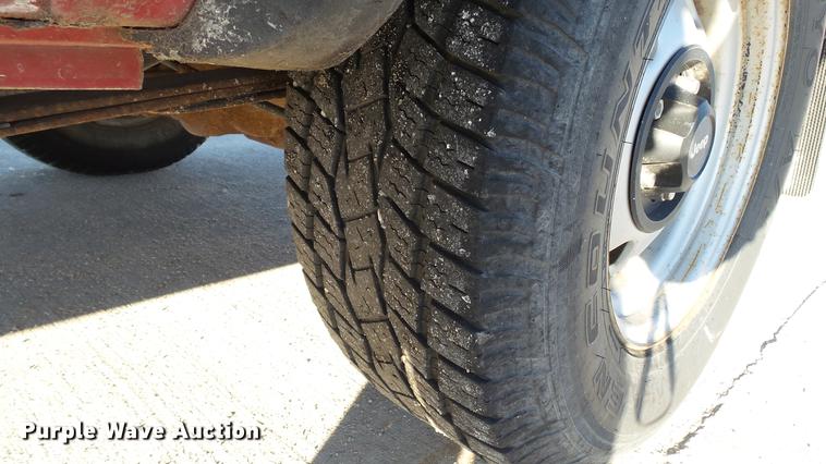 image for item DC5710 1992 Jeep Cherokee SUV