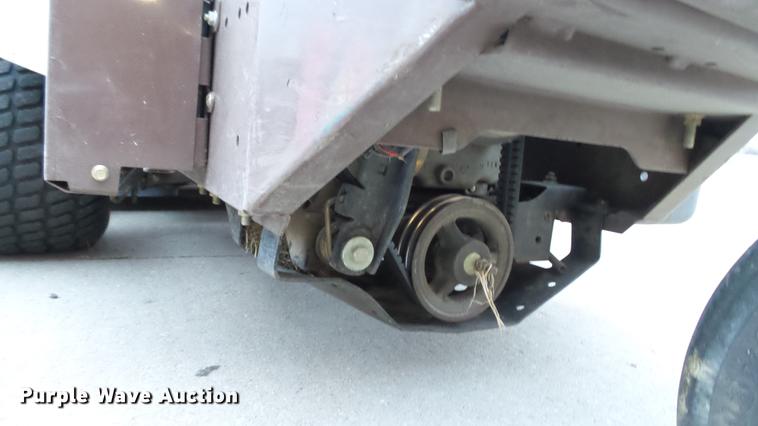 image for item DC5718 Grasshopper 620T lawn mower