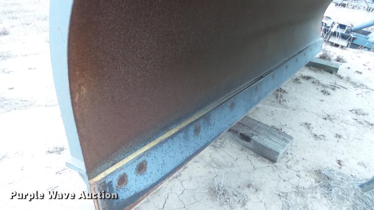 image for item DC5719 Henke snow plow