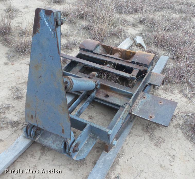 image for item DC5719 Henke snow plow