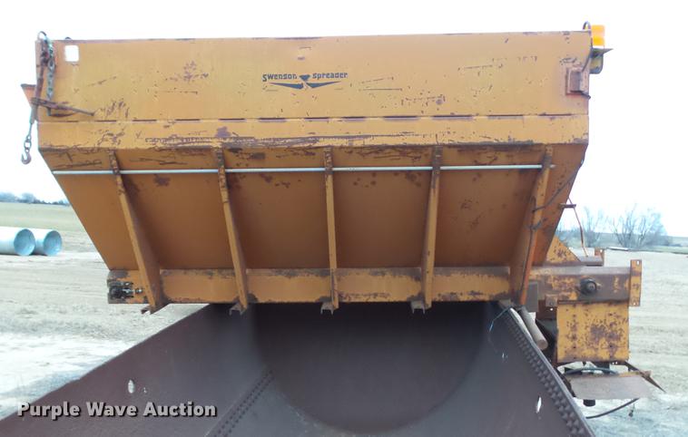 image for item DC5720 Swenson V-box spreader