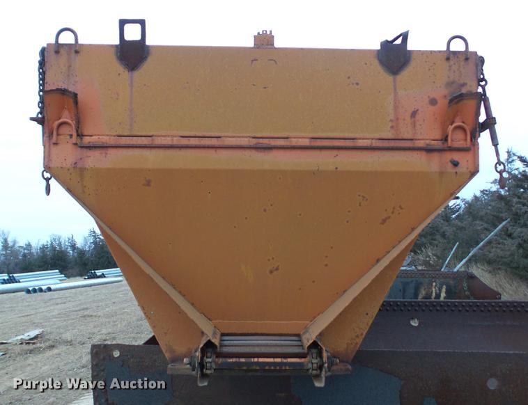 image for item DC5720 Swenson V-box spreader