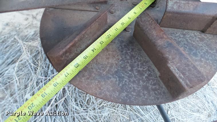 image for item DC5720 Swenson V-box spreader