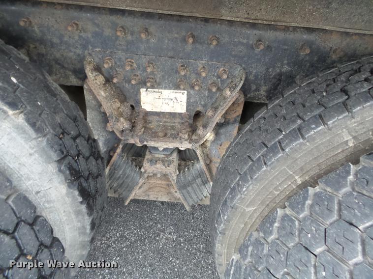 image for item DC6778 2007 International 7400 dump truck