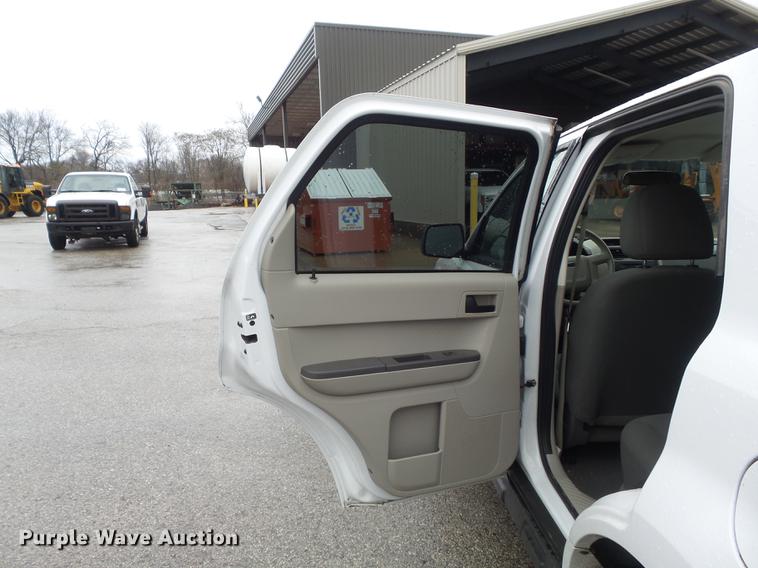 image for item DC7448 2008 Ford Escape SUV